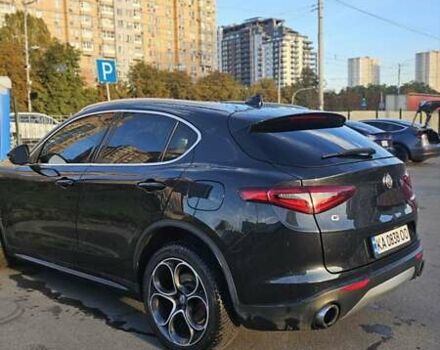 Черный Альфа Ромео Стелвио, объемом двигателя 2 л и пробегом 89 тыс. км за 25900 $, фото 6 на Automoto.ua