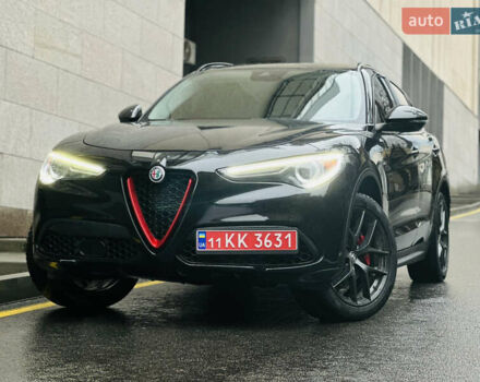 Черный Альфа Ромео Стелвио, объемом двигателя 2 л и пробегом 81 тыс. км за 22000 $, фото 12 на Automoto.ua