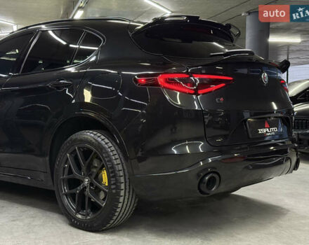 Альфа Ромео Стелвио 2020 в Одессе на Automoto.ua Черный Альфа Ромео Стелвио, объемом двигателя 2 л и пробегом 81 тыс. км за 27900 $, фото 12 на Automoto.ua