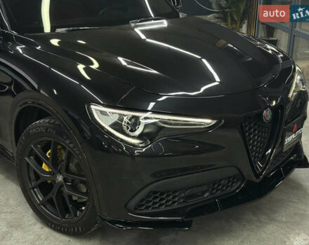 Альфа Ромео Стелвио 2020 в Одессе на Automoto.ua Черный Альфа Ромео Стелвио, объемом двигателя 2 л и пробегом 81 тыс. км за 27900 $, фото 2 на Automoto.ua