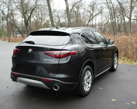 Чорний Альфа Ромео Стелвіо, об'ємом двигуна 2 л та пробігом 42 тис. км за 9900 $, фото 4 на Automoto.ua