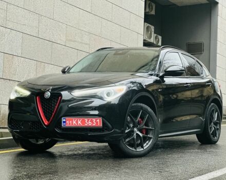 Черный Альфа Ромео Стелвио, объемом двигателя 2 л и пробегом 81 тыс. км за 22000 $, фото 7 на Automoto.ua