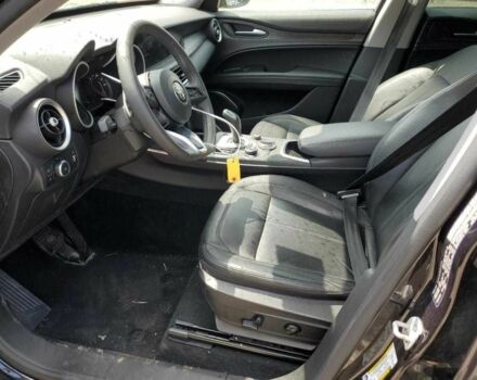 Чорний Альфа Ромео Стелвіо, об'ємом двигуна 2 л та пробігом 61 тис. км за 8600 $, фото 6 на Automoto.ua