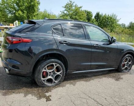 Чорний Альфа Ромео Стелвіо, об'ємом двигуна 2 л та пробігом 61 тис. км за 8600 $, фото 2 на Automoto.ua