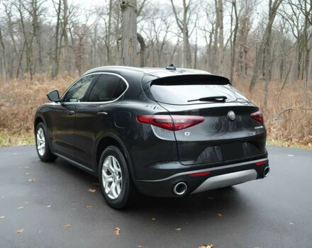 Чорний Альфа Ромео Стелвіо, об'ємом двигуна 2 л та пробігом 42 тис. км за 9900 $, фото 6 на Automoto.ua