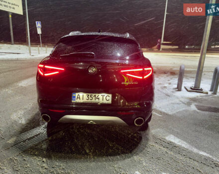 Черный Альфа Ромео Стелвио, объемом двигателя 2 л и пробегом 41 тыс. км за 26500 $, фото 12 на Automoto.ua