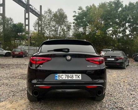 Черный Альфа Ромео Стелвио, объемом двигателя 2 л и пробегом 41 тыс. км за 27900 $, фото 3 на Automoto.ua