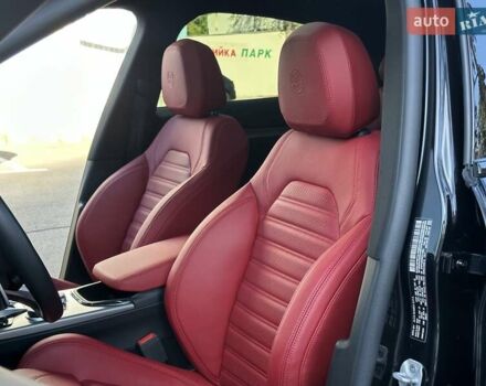 Чорний Альфа Ромео Стелвіо, об'ємом двигуна 2 л та пробігом 25 тис. км за 45500 $, фото 27 на Automoto.ua