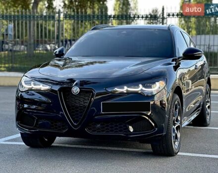 Чорний Альфа Ромео Стелвіо, об'ємом двигуна 2 л та пробігом 25 тис. км за 45500 $, фото 6 на Automoto.ua
