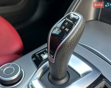 Чорний Альфа Ромео Стелвіо, об'ємом двигуна 2 л та пробігом 25 тис. км за 45500 $, фото 48 на Automoto.ua