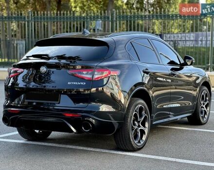 Чорний Альфа Ромео Стелвіо, об'ємом двигуна 2 л та пробігом 25 тис. км за 45500 $, фото 13 на Automoto.ua