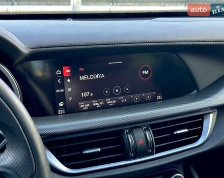 Чорний Альфа Ромео Стелвіо, об'ємом двигуна 2 л та пробігом 25 тис. км за 45500 $, фото 50 на Automoto.ua