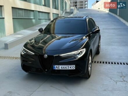 Черный Альфа Ромео Стелвио, объемом двигателя 2 л и пробегом 69 тыс. км за 21900 $, фото 1 на Automoto.ua
