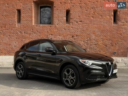 Черный Альфа Ромео Стелвио, объемом двигателя 2 л и пробегом 71 тыс. км за 20900 $, фото 1 на Automoto.ua