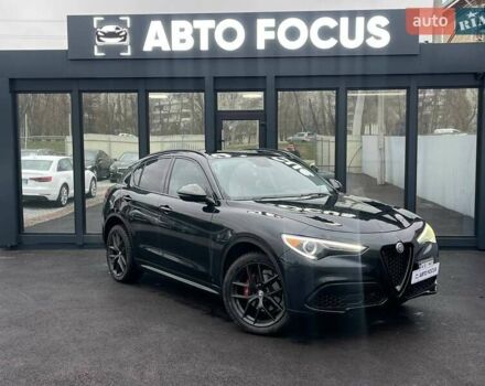 Черный Альфа Ромео Стелвио, объемом двигателя 2 л и пробегом 129 тыс. км за 24990 $, фото 1 на Automoto.ua