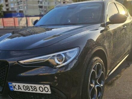 Чорний Альфа Ромео Стелвіо, об'ємом двигуна 2 л та пробігом 97 тис. км за 21950 $, фото 1 на Automoto.ua