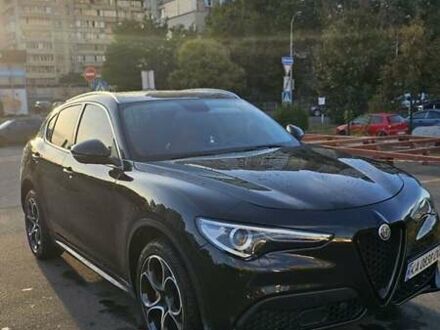 Черный Альфа Ромео Стелвио, объемом двигателя 2 л и пробегом 89 тыс. км за 25900 $, фото 1 на Automoto.ua