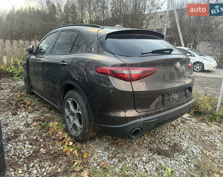 Коричневый Альфа Ромео Стелвио, объемом двигателя 2 л и пробегом 81 тыс. км за 13500 $, фото 1 на Automoto.ua