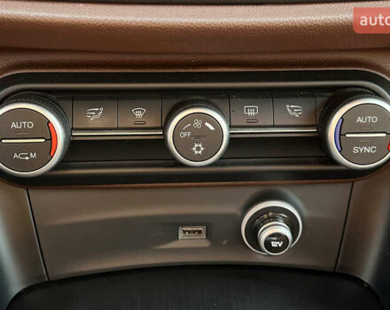 Коричневий Альфа Ромео Стелвіо, об'ємом двигуна 2 л та пробігом 81 тис. км за 22500 $, фото 14 на Automoto.ua