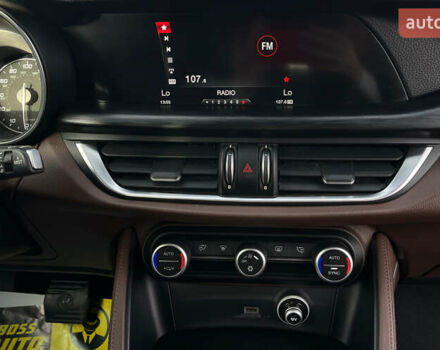 Коричневий Альфа Ромео Стелвіо, об'ємом двигуна 2 л та пробігом 81 тис. км за 22500 $, фото 13 на Automoto.ua