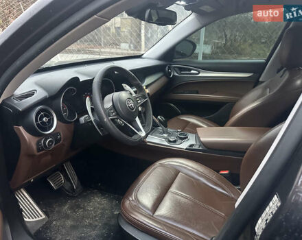 Коричневый Альфа Ромео Стелвио, объемом двигателя 2 л и пробегом 81 тыс. км за 13500 $, фото 2 на Automoto.ua