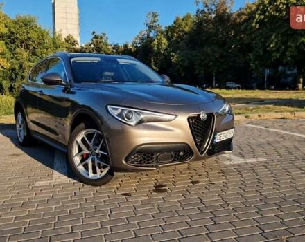 Коричневый Альфа Ромео Стелвио, объемом двигателя 2 л и пробегом 28 тыс. км за 24000 $, фото 5 на Automoto.ua