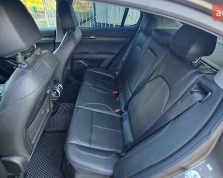 Коричневый Альфа Ромео Стелвио, объемом двигателя 2 л и пробегом 28 тыс. км за 24000 $, фото 18 на Automoto.ua