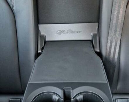 Коричневый Альфа Ромео Стелвио, объемом двигателя 2 л и пробегом 28 тыс. км за 24000 $, фото 29 на Automoto.ua