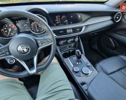 Коричневый Альфа Ромео Стелвио, объемом двигателя 2 л и пробегом 28 тыс. км за 24000 $, фото 12 на Automoto.ua
