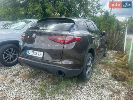 Коричневий Альфа Ромео Стелвіо, об'ємом двигуна 2 л та пробігом 82 тис. км за 9500 $, фото 1 на Automoto.ua