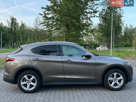 Альфа Ромео Стелвио 2018 в Хмельницком на Automoto.ua Коричневый Альфа Ромео Стелвио, объемом двигателя 2 л и пробегом 52 тыс. км за 22500 $, фото 1 на Automoto.ua