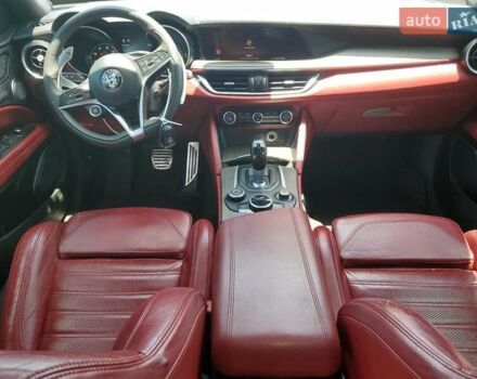 Червоний Альфа Ромео Стелвіо, об'ємом двигуна 2 л та пробігом 184 тис. км за 14500 $, фото 13 на Automoto.ua