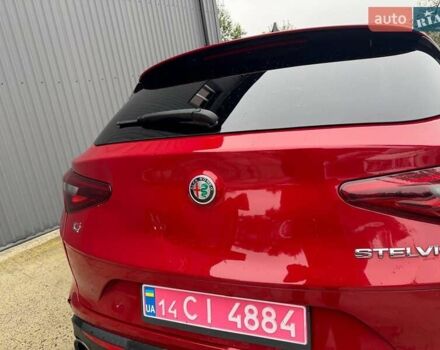Червоний Альфа Ромео Стелвіо, об'ємом двигуна 2 л та пробігом 184 тис. км за 14500 $, фото 9 на Automoto.ua