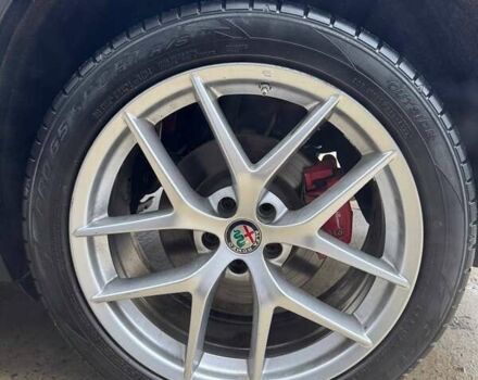 Червоний Альфа Ромео Стелвіо, об'ємом двигуна 2 л та пробігом 184 тис. км за 14500 $, фото 21 на Automoto.ua