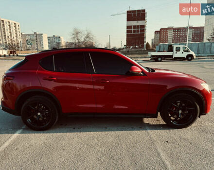 Альфа Ромео Стелвио 2018 в Запорожье на Automoto.ua Красный Альфа Ромео Стелвио, объемом двигателя 2 л и пробегом 90 тыс. км за 26800 $, фото 3 на Automoto.ua