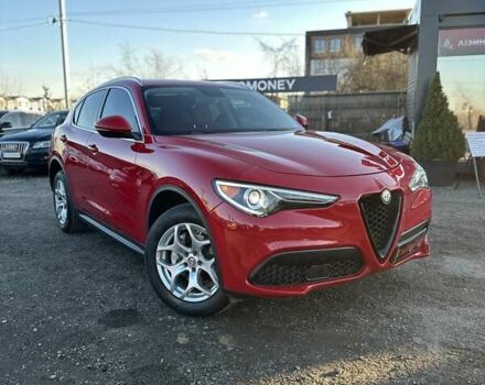 Красный Альфа Ромео Стелвио, объемом двигателя 2 л и пробегом 61 тыс. км за 19200 $, фото 4 на Automoto.ua