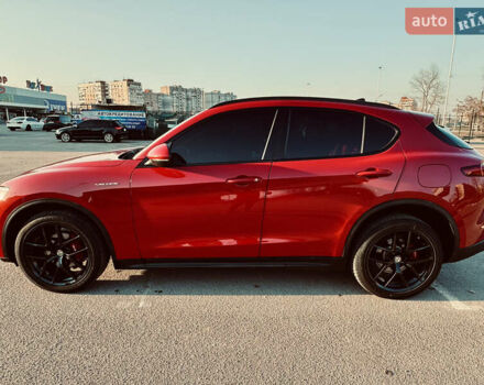 Альфа Ромео Стелвио 2018 в Запорожье на Automoto.ua Красный Альфа Ромео Стелвио, объемом двигателя 2 л и пробегом 90 тыс. км за 26800 $, фото 2 на Automoto.ua