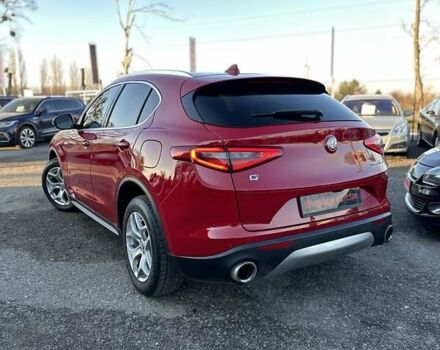 Красный Альфа Ромео Стелвио, объемом двигателя 2 л и пробегом 61 тыс. км за 19200 $, фото 11 на Automoto.ua