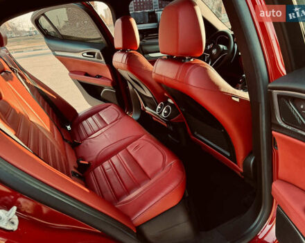 Альфа Ромео Стелвио 2018 в Запорожье на Automoto.ua Красный Альфа Ромео Стелвио, объемом двигателя 2 л и пробегом 90 тыс. км за 26800 $, фото 10 на Automoto.ua