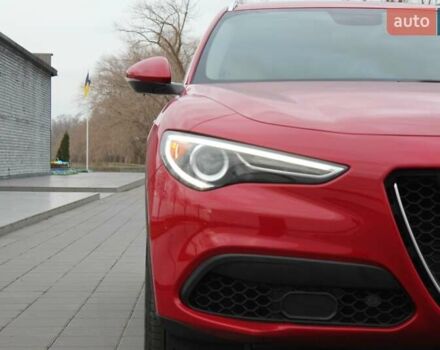 Красный Альфа Ромео Стелвио, объемом двигателя 2 л и пробегом 63 тыс. км за 21900 $, фото 6 на Automoto.ua