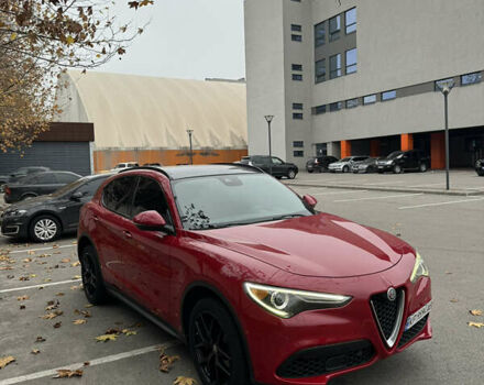 Красный Альфа Ромео Стелвио, объемом двигателя 2 л и пробегом 96 тыс. км за 20900 $, фото 3 на Automoto.ua