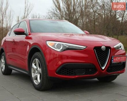 Красный Альфа Ромео Стелвио, объемом двигателя 2 л и пробегом 63 тыс. км за 21900 $, фото 7 на Automoto.ua