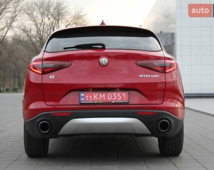 Красный Альфа Ромео Стелвио, объемом двигателя 2 л и пробегом 63 тыс. км за 21900 $, фото 11 на Automoto.ua