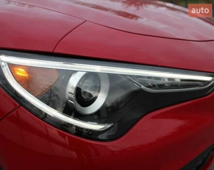 Красный Альфа Ромео Стелвио, объемом двигателя 2 л и пробегом 63 тыс. км за 21900 $, фото 16 на Automoto.ua