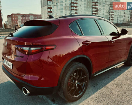 Альфа Ромео Стелвио 2018 в Запорожье на Automoto.ua Красный Альфа Ромео Стелвио, объемом двигателя 2 л и пробегом 90 тыс. км за 26800 $, фото 4 на Automoto.ua