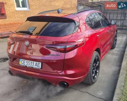 Красный Альфа Ромео Стелвио, объемом двигателя 2 л и пробегом 66 тыс. км за 28500 $, фото 5 на Automoto.ua