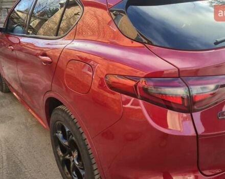 Красный Альфа Ромео Стелвио, объемом двигателя 2 л и пробегом 66 тыс. км за 28500 $, фото 7 на Automoto.ua