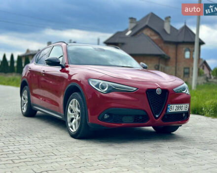 Красный Альфа Ромео Стелвио, объемом двигателя 2 л и пробегом 55 тыс. км за 26500 $, фото 11 на Automoto.ua
