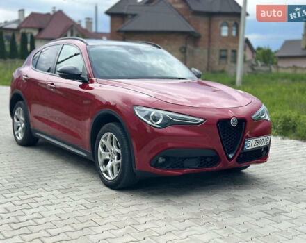 Красный Альфа Ромео Стелвио, объемом двигателя 2 л и пробегом 55 тыс. км за 26500 $, фото 31 на Automoto.ua