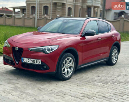 Красный Альфа Ромео Стелвио, объемом двигателя 2 л и пробегом 55 тыс. км за 26500 $, фото 1 на Automoto.ua